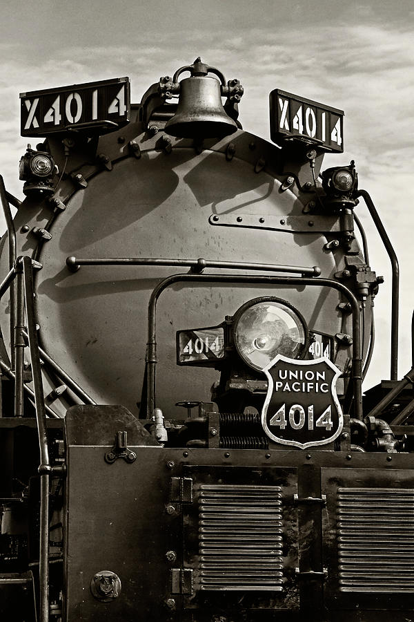 Face of Big Boy 4014 Photograph by Andy Crawford