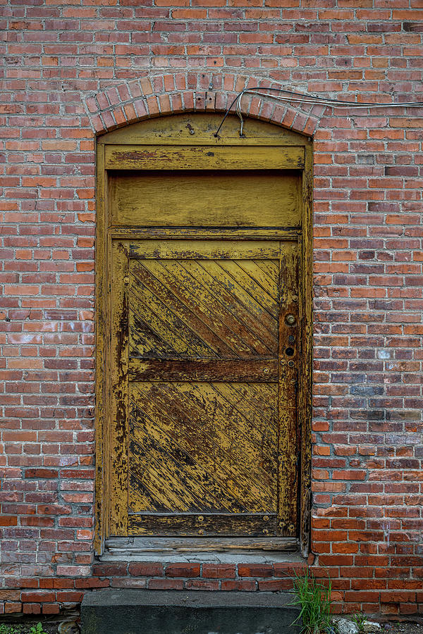Faded Wood Door Photograph by Paul Freidlund