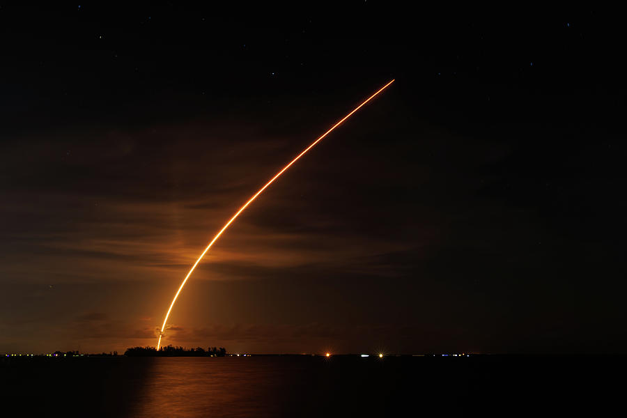 Falcon 9 Starlink 6-12 Photograph by Les Greenwood
