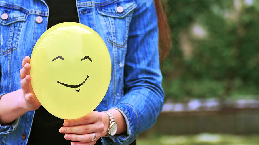 Fantastic Humor Female Yellow Smiling Bubble High Resolution Photograph