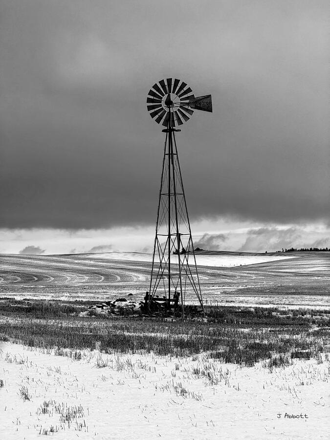 Farm Windmill - Mondovi #6 bw Photograph by Jerry Abbott
