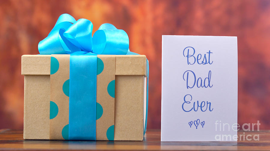 Fathers Day close up of Best Dad Ever greeting card and gift Photograph by Milleflore Images
