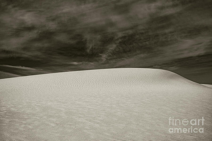 National Parks Photograph - Feathery Clouds at White Sands National Park 3 by Bob Phillips