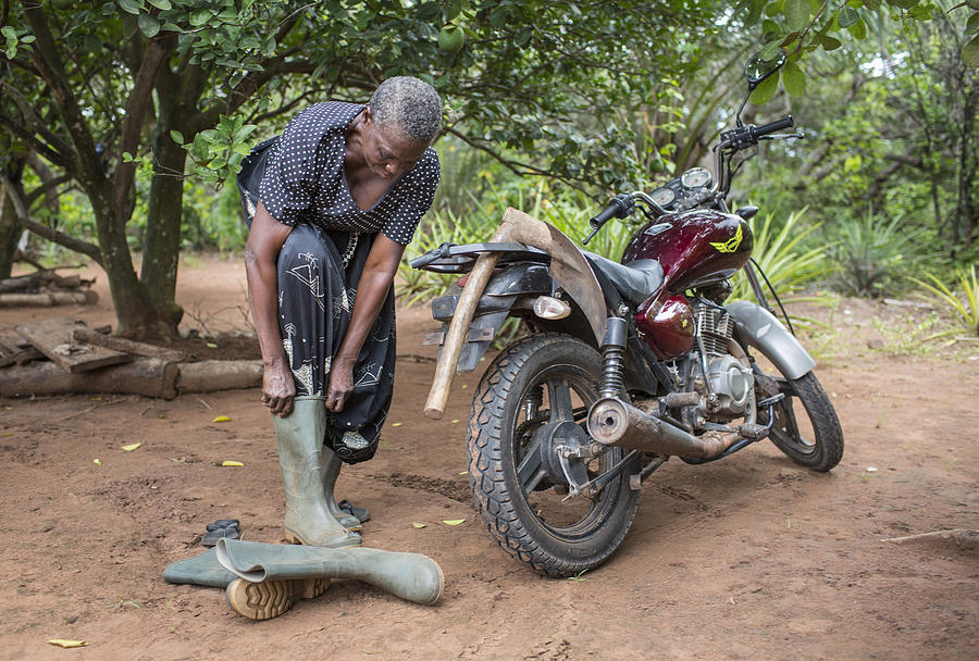 Female farmer in Ghana Photograph by Thomas Imo