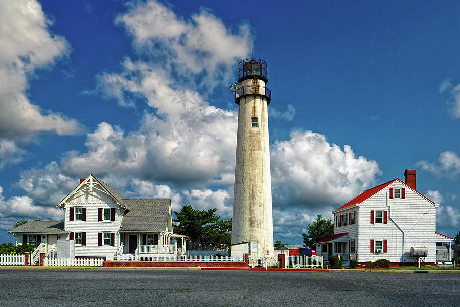 Fenwick Island Lighthouse Street View Photograph by Bill Swartwout