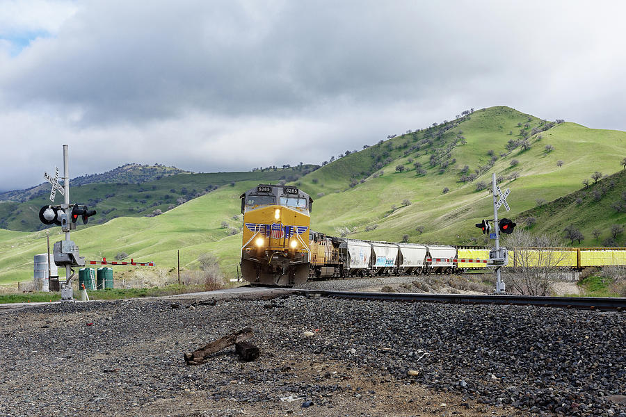 Field Goal -- Union Pacific Freight Train in Caliente, California Photograph by Darin Volpe