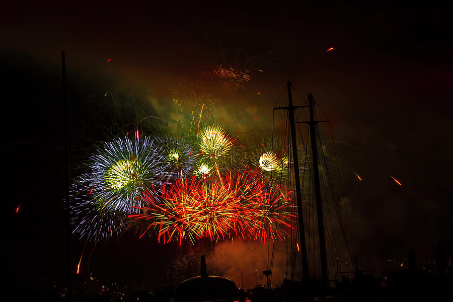 Firework 2 Photograph by Alinna Lee Fine Art America