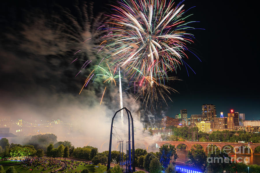 Fireworks 22-2 Photograph by Jim Schmidt MN