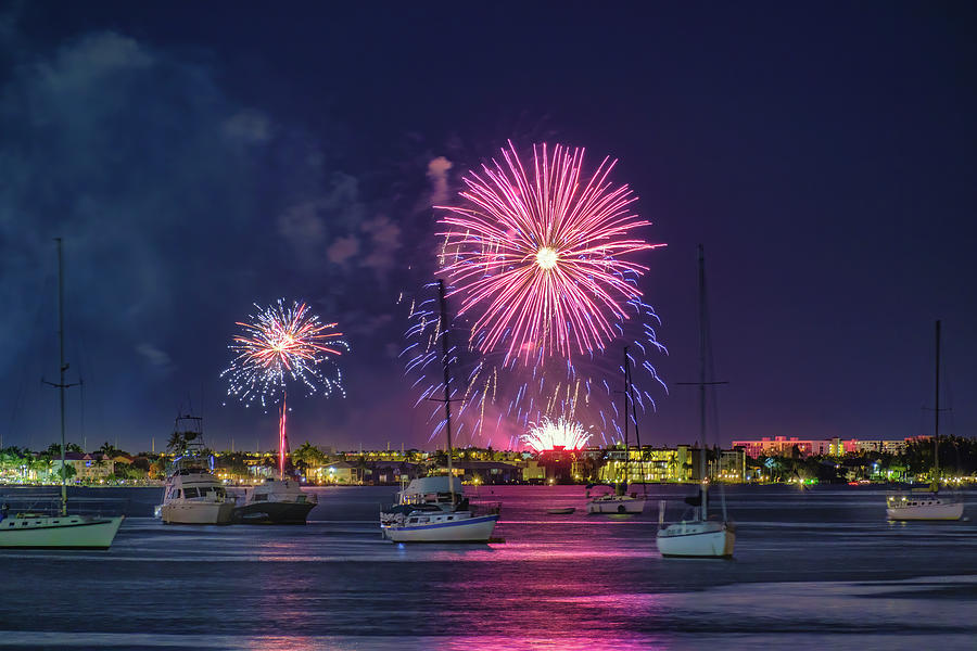 Fireworks on 4th Lake Worth Lagoon West Palm Beach Photograph by Kim