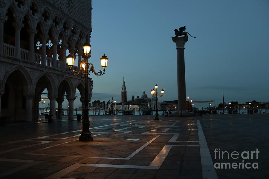 First Light of Day Venice Italy 9065 Photograph by Jack Schultz