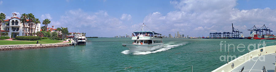 Fisher Island Miami Ferry Photograph by David Zanzinger