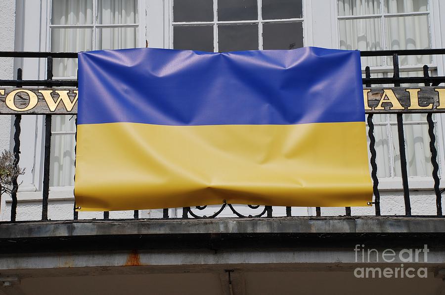 Flag of Ukraine in Tenterden Photograph by David Fowler