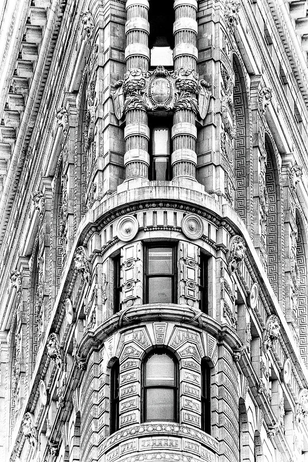Flatiron Building Photograph by Bob Estremera