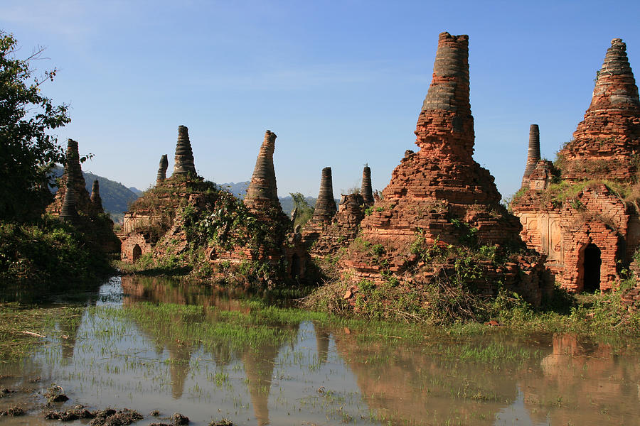Flooded Stupas of Sankar, Burma. Photograph by Joe & Clair Carnegie / Libyan Soup