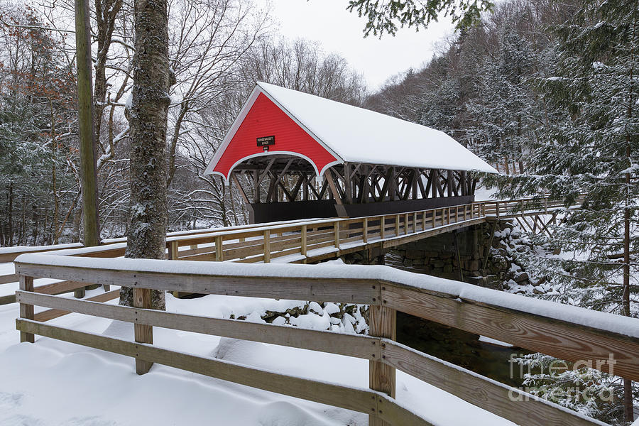 Flume Covered Bridge - Flume Gorge, New Hampshire Photograph by Erin Paul Donovan