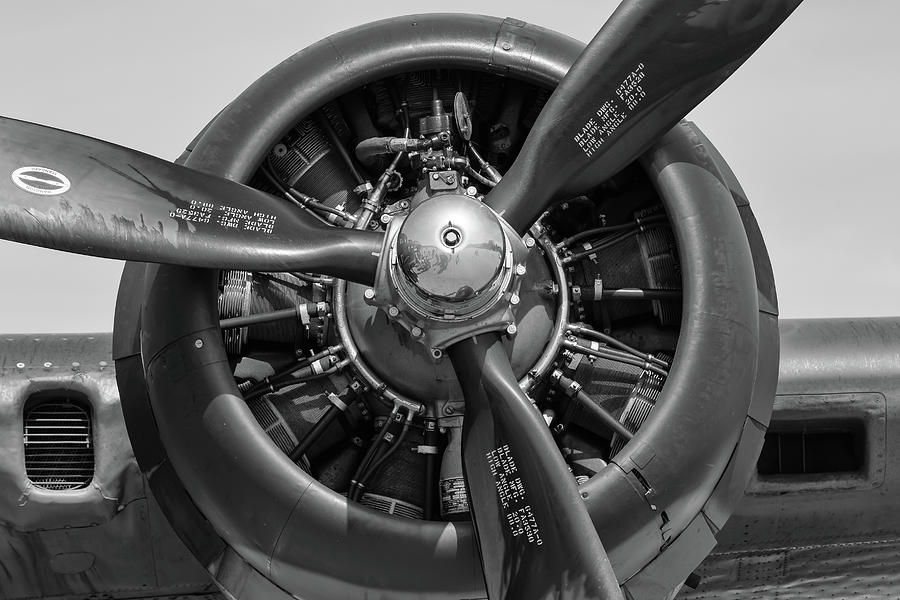 Flying Fortress Radial Engine Photograph by Chris Buff - Fine Art America