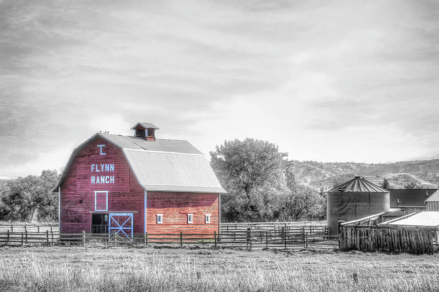 Barn Photograph - Flynn Ranch by Donna Kennedy