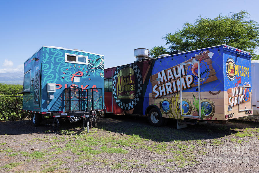 Food Trucks Photograph - Food Trucks Maui by Eva Lechner
