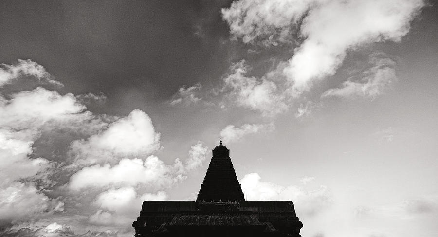 Krishnan Photograph - Form - Brihadeeswara Temple by Krishnan Srinivasan