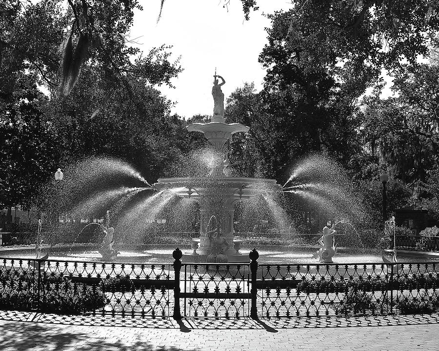 Forsyth Park Fountain Photograph by Jon Herrera