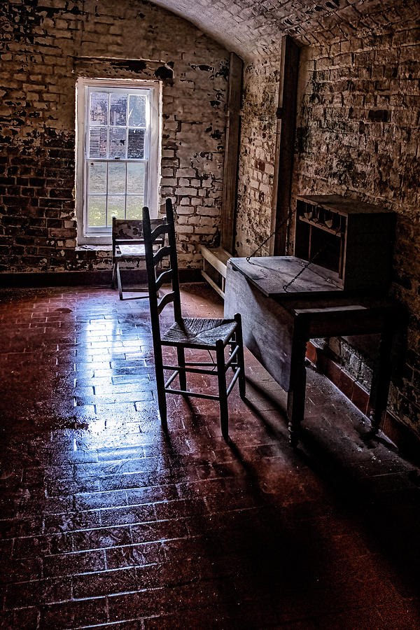 Fort Jackson Room Photograph by Tom Singleton