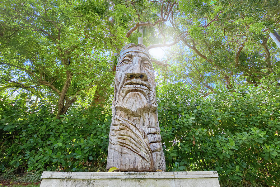 Fort Lauderdale Native American Totem Pole Photograph by Mark Andrew Thomas