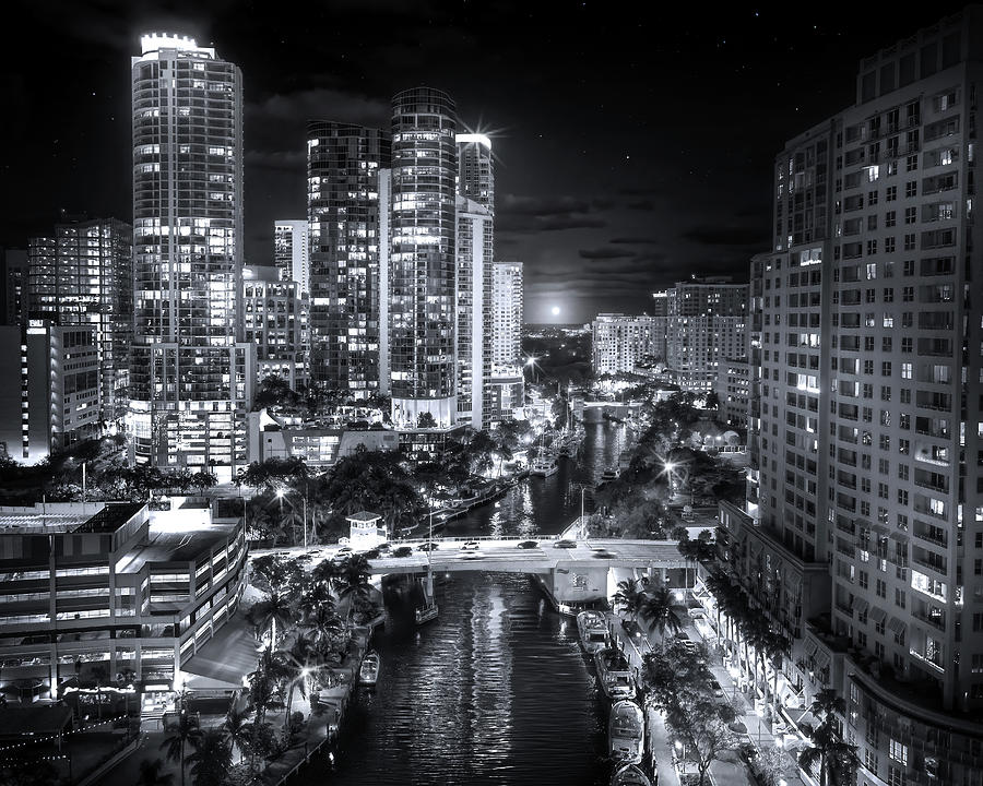 Black And White Photograph - Fort Lauderdales New River by Mark Andrew Thomas
