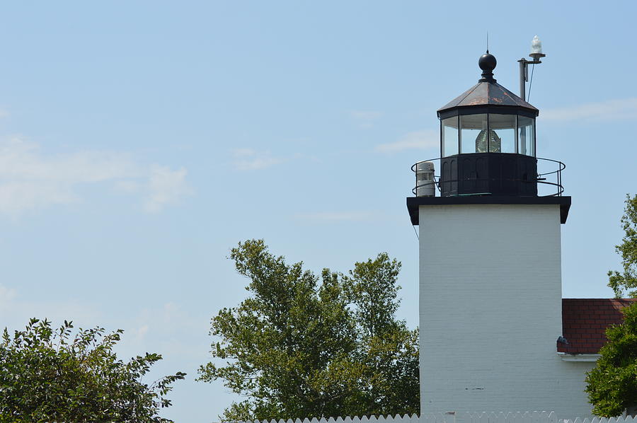 Fort Point Lighthouse 2 Photograph by MICHELLE Moss - Fine Art America