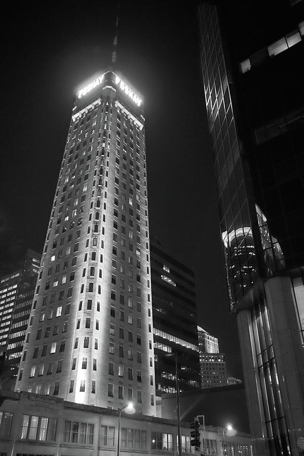 Minneapolis Photograph - Foshay Tower, Minneapolis by Jim Hughes