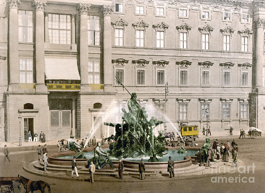 FOUNTAIN, BERLIN PALACE, c1895 Photograph by Granger