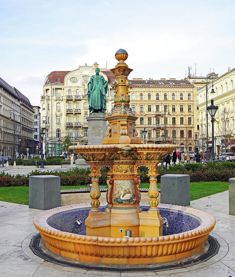 Fountain In Budapest Hungary Photograph by Rick Rosenshein