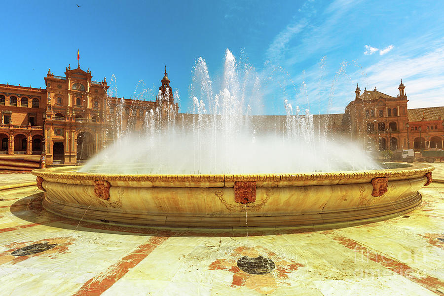 Fountain of Plaza de Espana Photograph by Benny Marty
