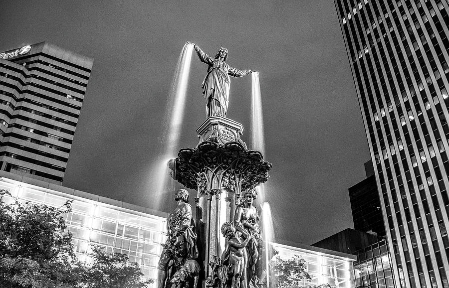 Fountain Square, Cincinnati Ohio Tyler Davidson Fountain - C Photograph by Dave Morgan