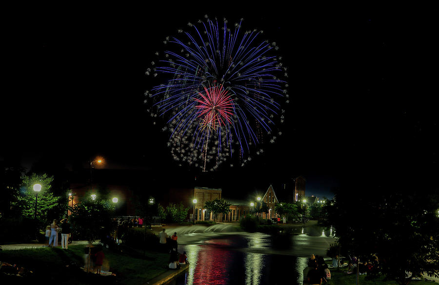 Fourth of July Fireworks, Frederick Maryland Photograph by Nii AmonKotei
