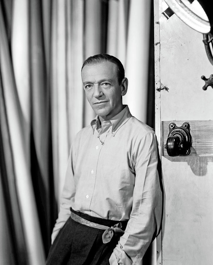FRED ASTAIRE in ROYAL WEDDING -1951-, directed by STANLEY DONEN. Photograph by Album FRED ASTAIRE in ROYAL WEDDING -1951-, directed by STANLEY DONEN. Photograph by Album