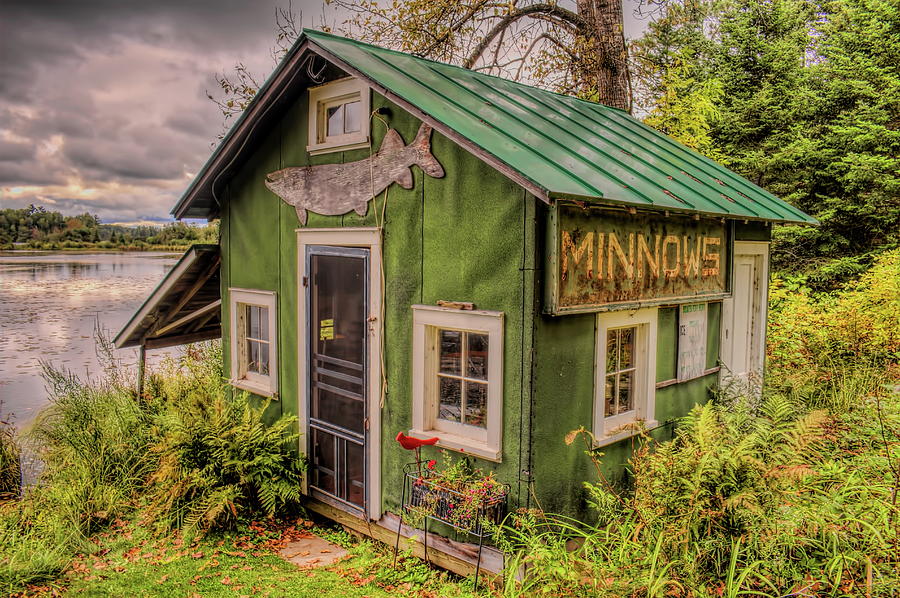 Fredricksons Minnow Shop on Star Lake Photograph by Dale Kauzlaric