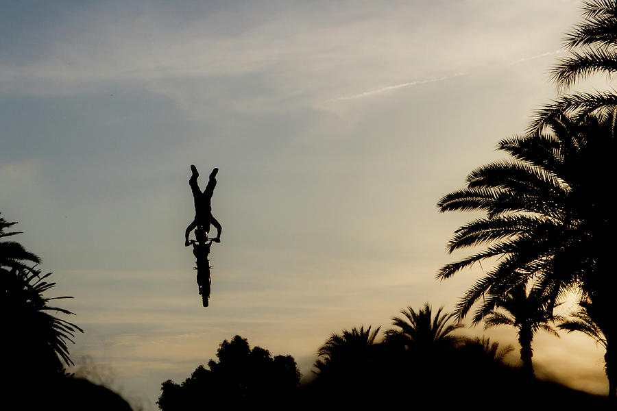 Freestyle upside down Photograph by Umberto Barone