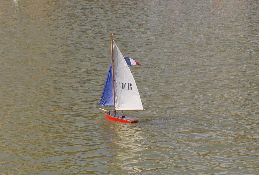 sailboat in french