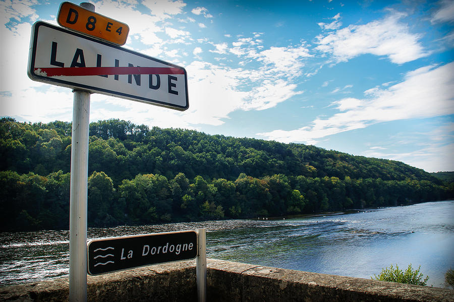 French road signs in beautiful settings. Photograph by Ángeles Antolín