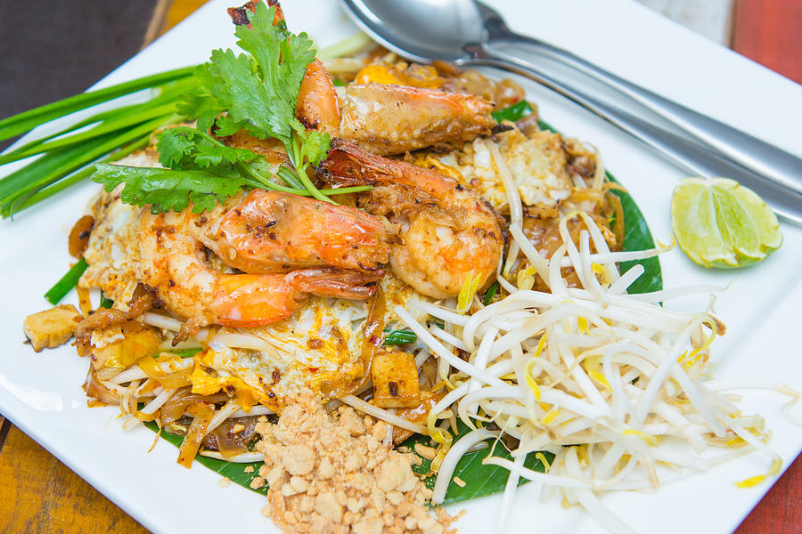 Fried Rice Sticks With Shrimp Or Pad Thai Goong Sod Photograph by MosayMay
