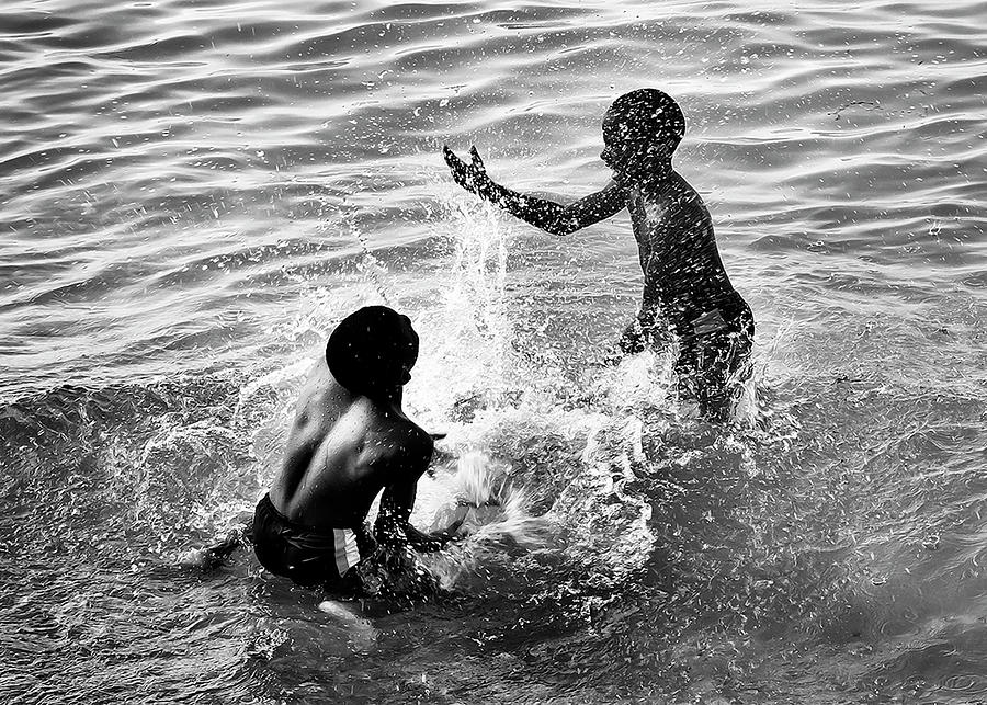 Friendship Photograph by Ricardo Bellini - Fine Art America