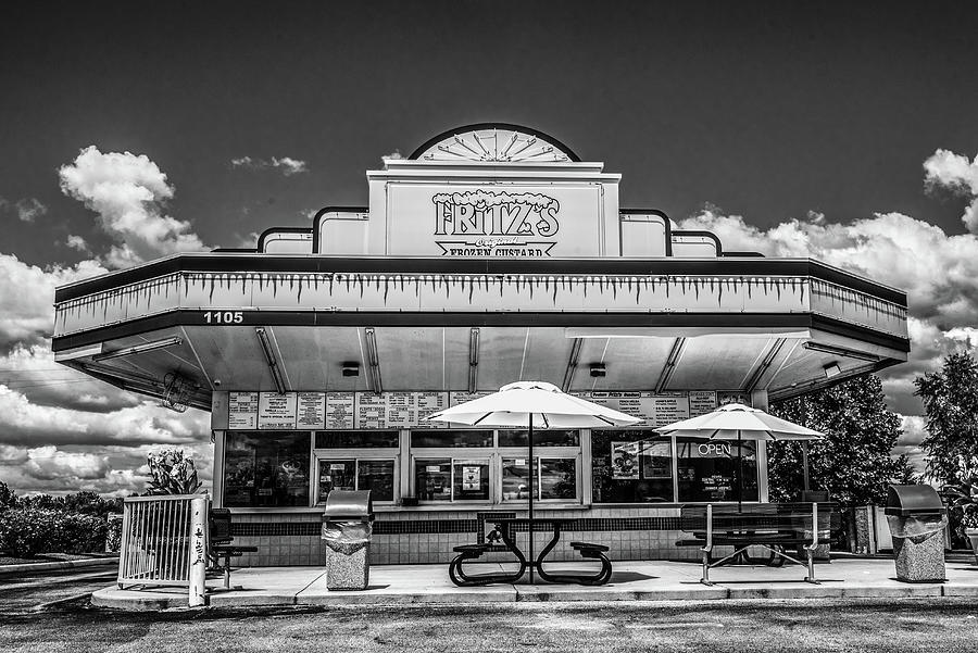 Fritz's Frozen Custard Photograph by Debbie Kindschuh - Fine Art America