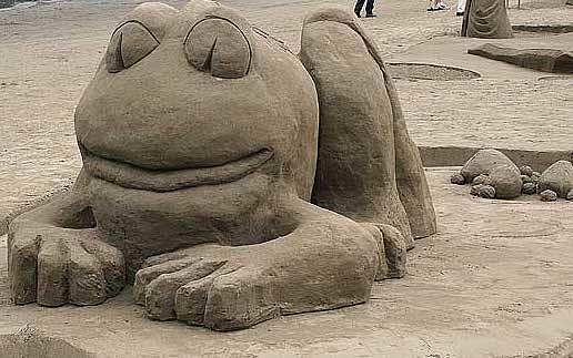 Frog Sculpture Photograph by Gary Wohlman