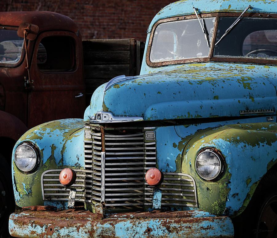 Front of International Truck Photograph by David Sams - Pixels