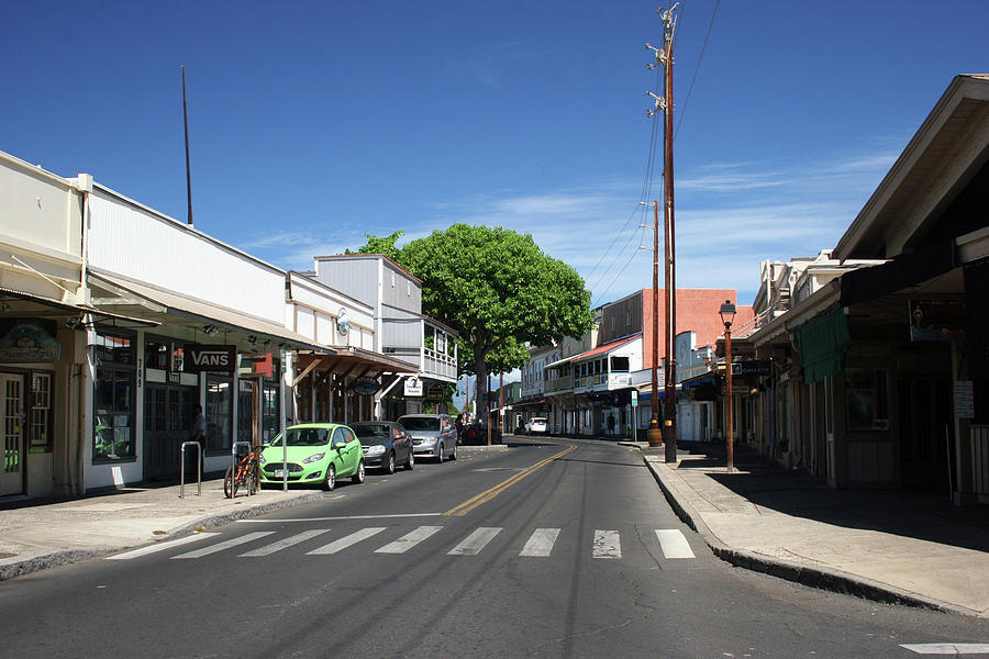 Front Street in Lahaina, Maui Photograph by Daniel Baralt - Fine Art ...