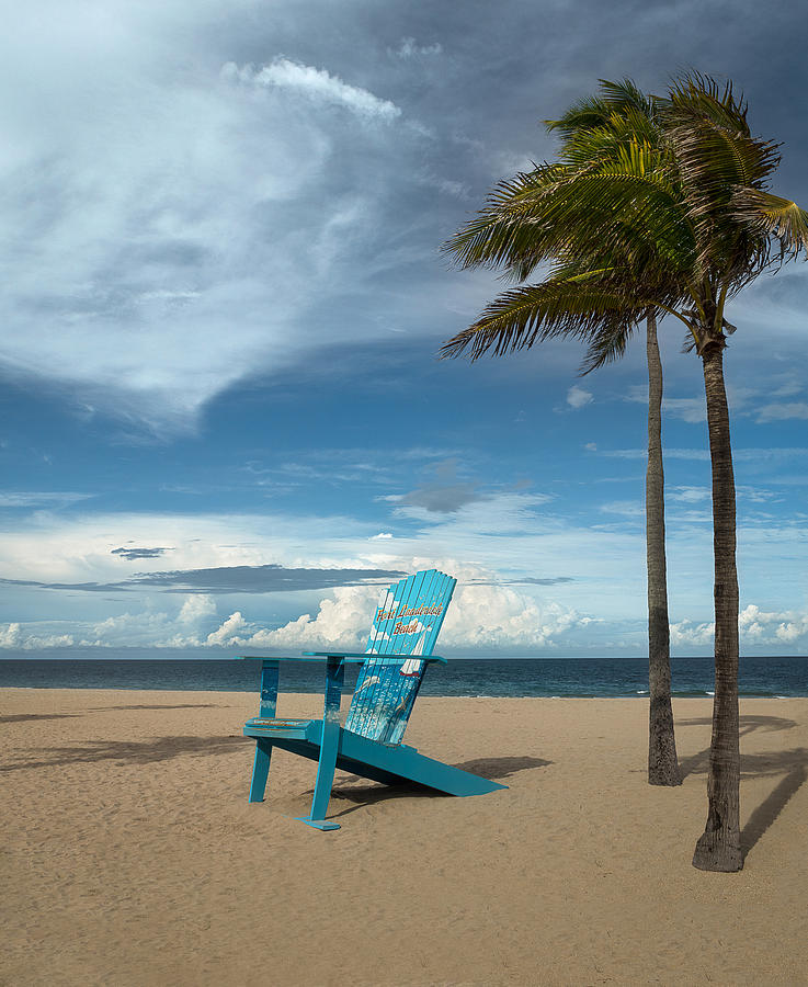 Ft Lauderdale Chair Photograph by Linda Villers