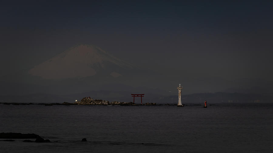 Fuji Before Sunrise Photograph by Bill Chizek