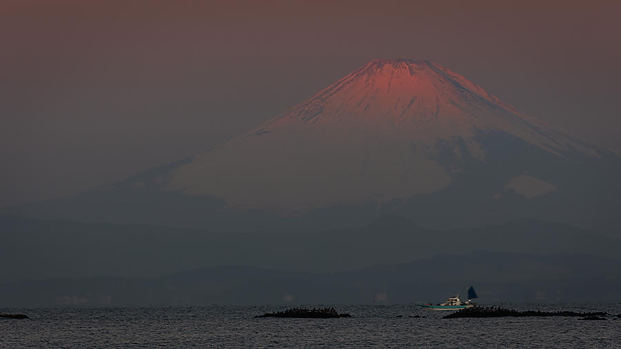 Fuji Morning 2 Photograph by Bill Chizek