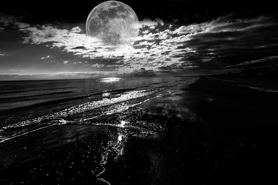 Full Moon over Lignanos beach Photograph by Wolfgang Stocker