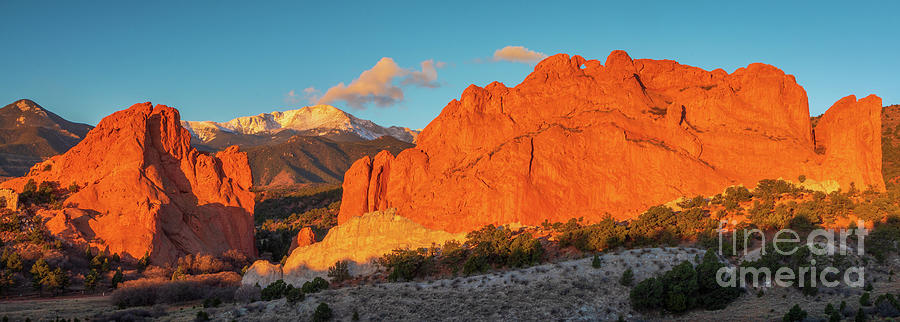 Garden of the Gods Panorama Photograph by Inge Johnsson